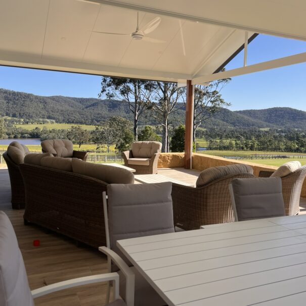 HighGrove Lodge luxury Hunter valley accommoation for 10 people